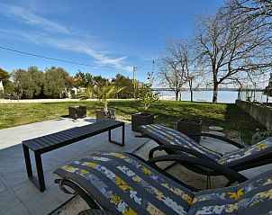 Guest house 10315203 - Holiday property Dalmatia - Vakantiehuis Sea side