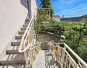 Guest house 1032003 - Holiday property Dalmatia - Vakantiehuis Mirko