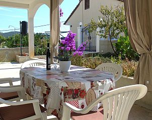 Guest house 1032028 - Apartment Dalmatia - Appartement Wohnung direkt am Strand