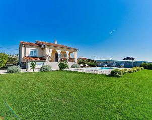 Guest house 10320905 • Holiday property Dalmatia • Vila za odmor Željko 