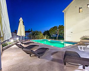 Guest house 1032425 - Holiday property Dalmatia - Vakantiehuis 