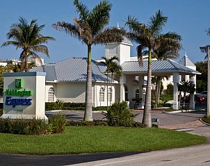 Guest house 10325401 • Apartment Florida • Holiday Inn Express North Palm Beach-Oceanview, an IHG Hotel 