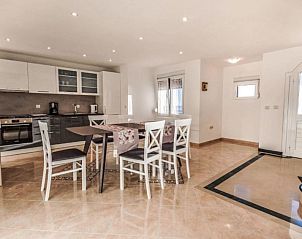 Guest house 1032908 - Apartment Dalmatia - Appartement Villa Charlie