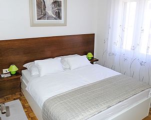 Guest house 10334501 - Holiday property Dalmatia - Vakantiehuis Villa Zlatan