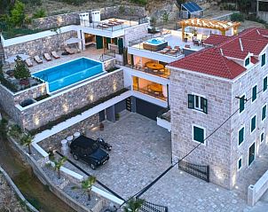 Verblijf 10345104 • Vakantiewoning Dalmatie • Huisje in Jesenice 