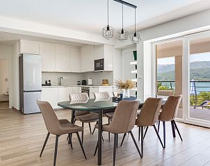 Verblijf 10345401 - Vakantiewoning Dalmatie - Vakantiehuis Escape on lake