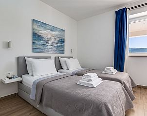 Verblijf 10345401 - Vakantiewoning Dalmatie - Vakantiehuis Escape on lake