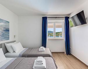 Verblijf 10345401 - Vakantiewoning Dalmatie - Vakantiehuis Escape on lake