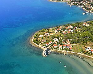 Guest house 10347131 - Holiday property Dalmatia - Vakantiehuis Steinvilla mit Pool, Meerblick, N�he Sandstran