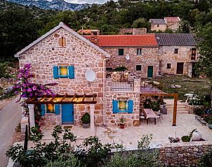 Guest house 1034807 • Holiday property Dalmatia • Huisje in Seline 