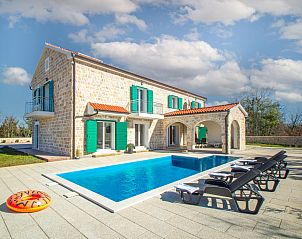 Guest house 1037504 - Holiday property Dalmatia - Vakantiehuis Skelin