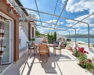 Guest house 10415701 • Holiday property Kvarner • Holiday home Marin 