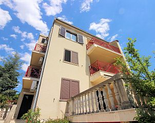 Guest house 1041696 - Apartment Kvarner - Appartement Apartment f�r zwei Erwachsene und zwei Kinder