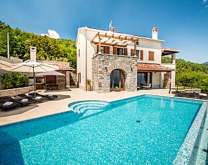 Guest house 1044435 - Holiday property Kvarner - Vakantiehuis Marone