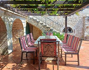 Guest house 1048301 - Holiday property Kvarner - Vakantiehuis Cecilia