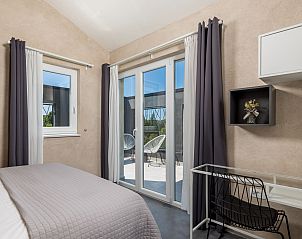 Guest house 1049111 - Holiday property Kvarner - Vakantiehuis Villa Nika