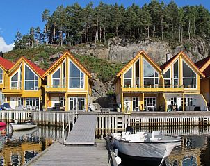 Guest house 1056804 • Apartment Fjord Norway • Appartement Rorbuen (FJH601) 