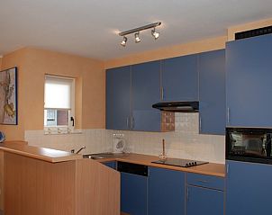Volledig uitgeruste keuken in Zeedroom.be appartement Bredene, Belgische kust, voor culinaire avonturen.