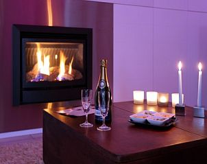 Schilderachtig uitzicht op Sea Nooz vakantiehuis aan het water, Nieuwpoort, Belgische kust.