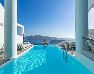 Guest house 11206164 • Holiday property Greek Islands • Charisma Suites 