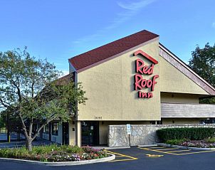 Guest house 11425502 • Apartment Midwesten • Red Roof Inn Milwaukee Airport 
