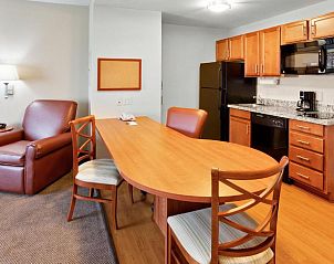 Guest house 13025202 - Apartment Oostkust - Candlewood Suites Hazleton, an IHG Hotel