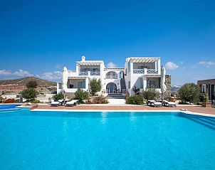 Guest house 13706125 • Apartment Greek Islands • Miland Suites 
