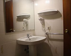 Guest house 13914705 - Apartment Catalonia / Pyrenees - Apartamentos Pessets Adelaida