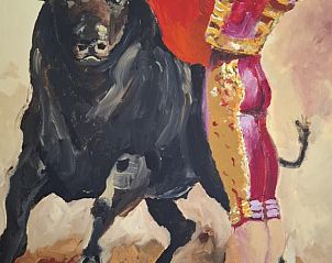 Kunstwerk in Appartement Fuengirola Costa Del Sol Zuid-Spanje, gelegen in Fuengirola, Costa del Sol, Spanje. Stijlvolle binnenruimte met Spaanse flair.