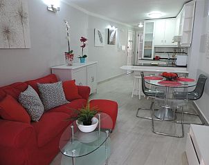 Guest house 14214410 • Apartment Canary Islands • Piso Puerto Naos a 1 Minuto de la Playa 