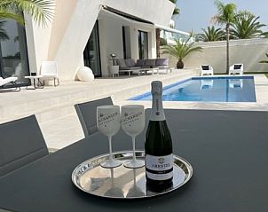 Verblijf 14910801 • Vakantiewoning Costa Blanca • Villa blanca de las palmeras  