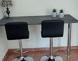 Stijlvolle werkplek in Casita Fuente, een vakantieappartement in El Altet, Costa Blanca, Spanje.