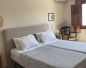 Sfeervolle slaapkamer in Gezellige villa met zeezicht, Jvea, Costa Blanca, Spanje. Comfortabel vakantiehuis voor rustzoekers.