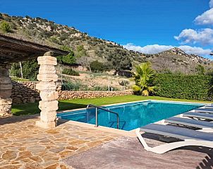 Guest house 1601008 - Holiday property Mallorca - Vakantiehuis Beeindruckende Finca mit Pool und Klimatisierun