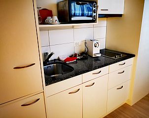 Guest house 1807404 - Apartment Berner Oberland - Appartement B&B am Berntor Doppelzimmer, Dusche und Bad, WC 