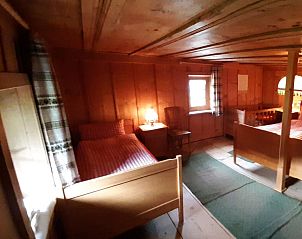 Unterkunft 18213205 - Appartement Graubünden - Appartement Ferienhaus Altes Walserhaus, Brün, (Valendas-Br