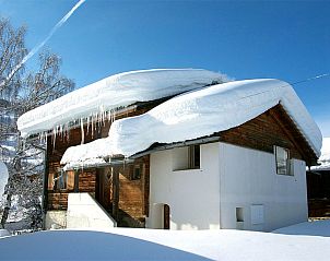 Guest house 1823320 - Apartment Under Gr�ub / Grisons - Appartement Ferienhaus Casa Cadruvi, Obersaxen-Giraniga, (Ob