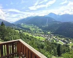 Verblijf 1841303 • Vakantiewoning Wallis / Valais • Vakantiehuis in Lax 