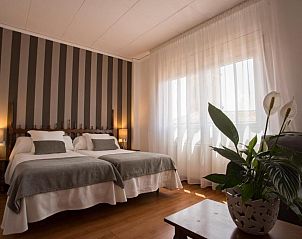 Guest house 18414701 • Apartment Catalonia / Pyrenees • Hotel Segle XX 