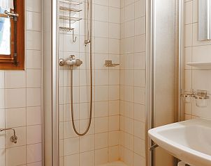 Verblijf 1847002 - Vakantiewoning Wallis / Valais - Vakantiehuis Coquelicot