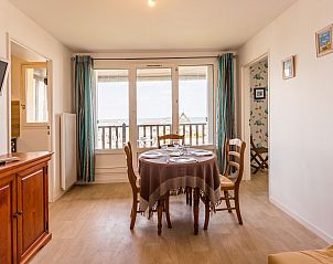 Guest house 1900902 - Apartment Lower Normandy - Appartement les Colombi�res