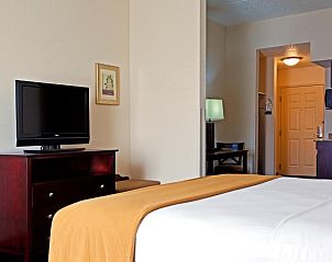 Unterkunft 19025502 - Appartement Midwesten - Holiday Inn Express Hotel & Suites Chicago Airport West-O'Ha