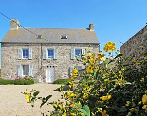 Guest house 1907103 • Holiday property Lower Normandy • Vakantiehuis La Ferme du Manoir (RVI400) 