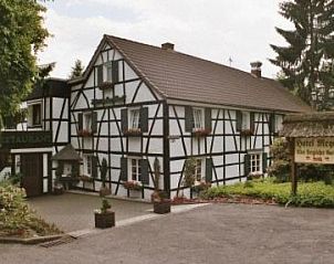 Verblijf 19102602 • Vakantie appartement Noordrijn-Westfalen • Hotel Meyer Alter Bergischer Gasthof GARNI 