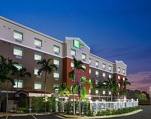 Guest house 1925402 • Apartment Florida • Holiday Inn Express Hotel & Suites Pembroke Pines Sheridan S 