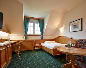 Guest house 21702401 - Apartment Hessen - Hotel und Restaurant Bommersheim