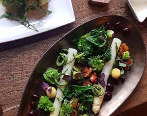 Culinaire gerechten in l'Auberge Damhotel, Edam, vakantieverblijf aan de IJsselmeerkust, Noord-Holland.