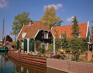 Pittoreske omgeving van Hotel & Restaurant De Fortuna aan de IJsselmeerkust in Edam.