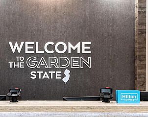 Guest house 2425204 - Apartment Oostkust - Country Inn & Suites by Radisson, Newark Airport, NJ