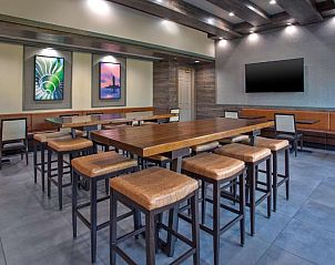 Guest house 2425204 - Apartment Oostkust - Country Inn & Suites by Radisson, Newark Airport, NJ